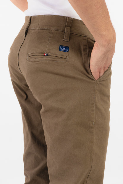 Kaki oscuro