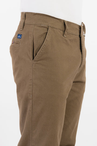 Kaki oscuro