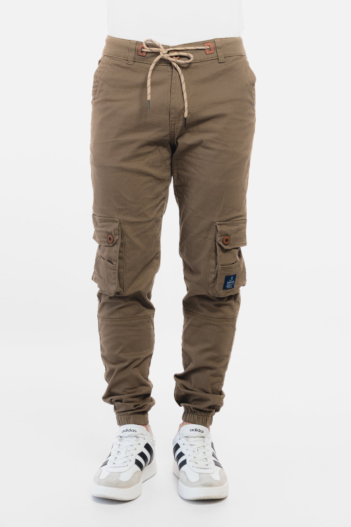Kaki oscuro
