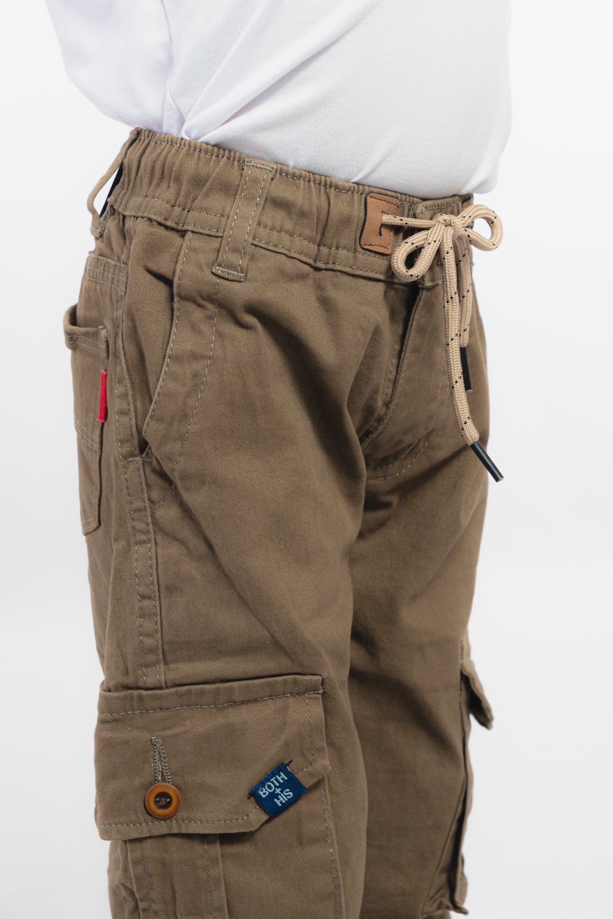Kaki oscuro