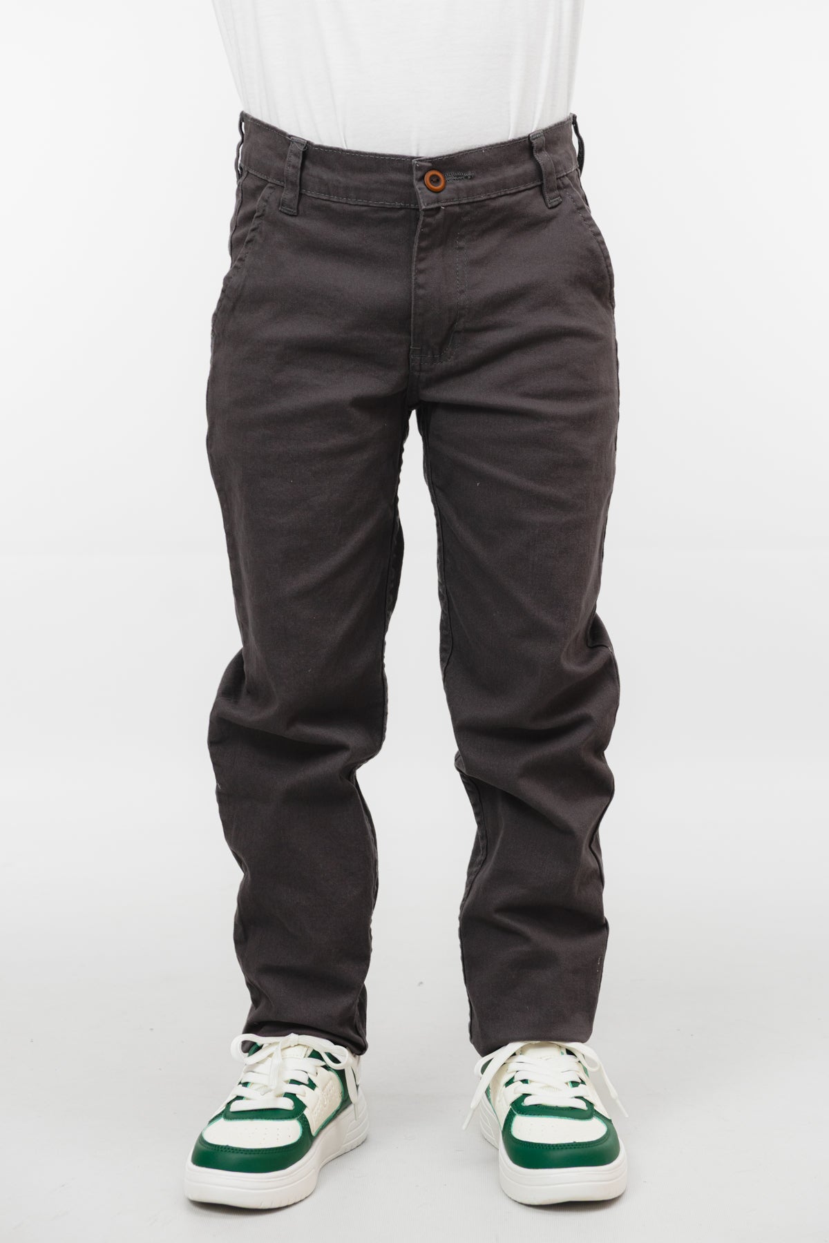 Gris oscuro
